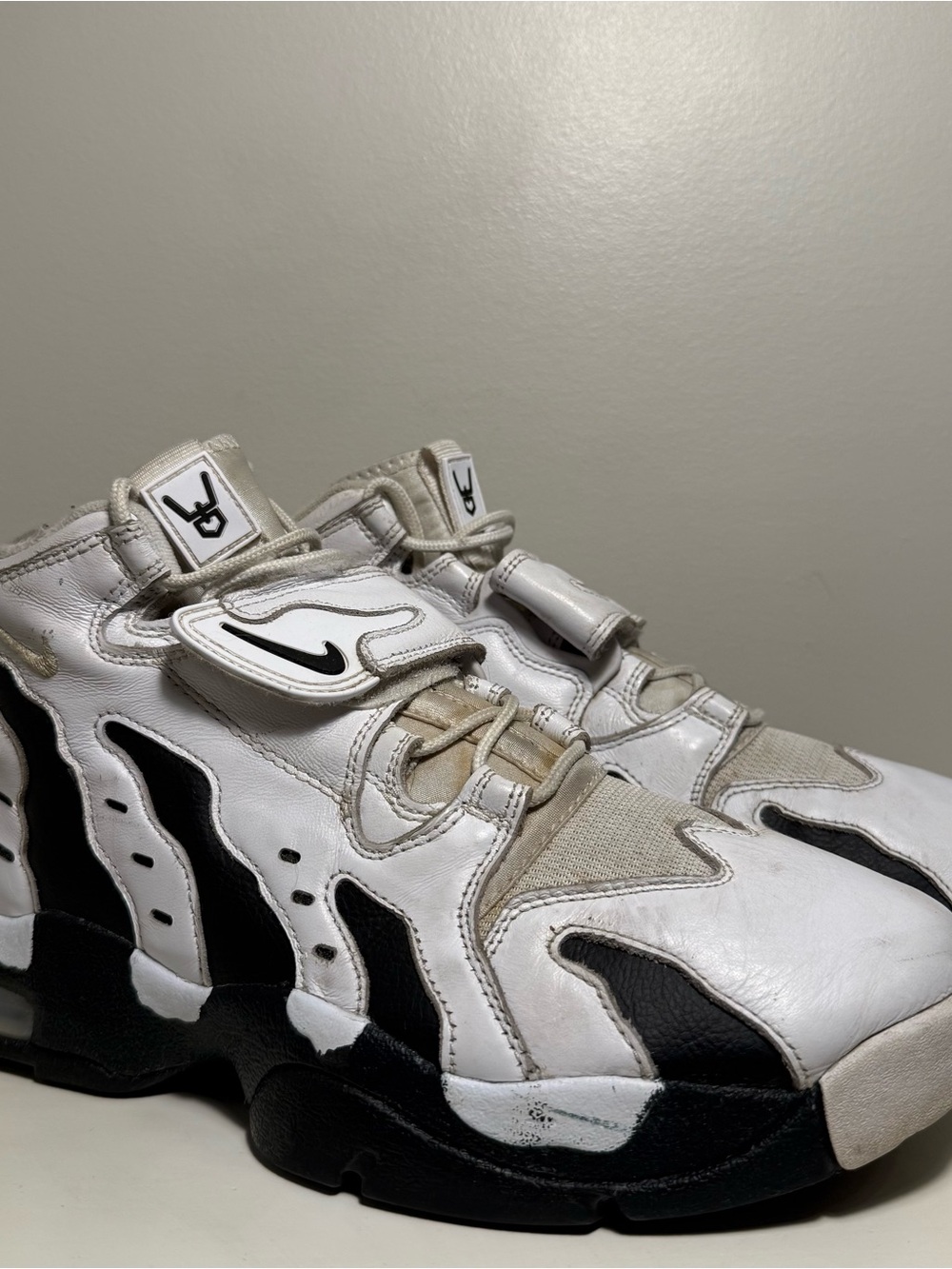 Nike Air DT Max '96 Colorado Away White Black Men’s Size 11 Athletic Basketball